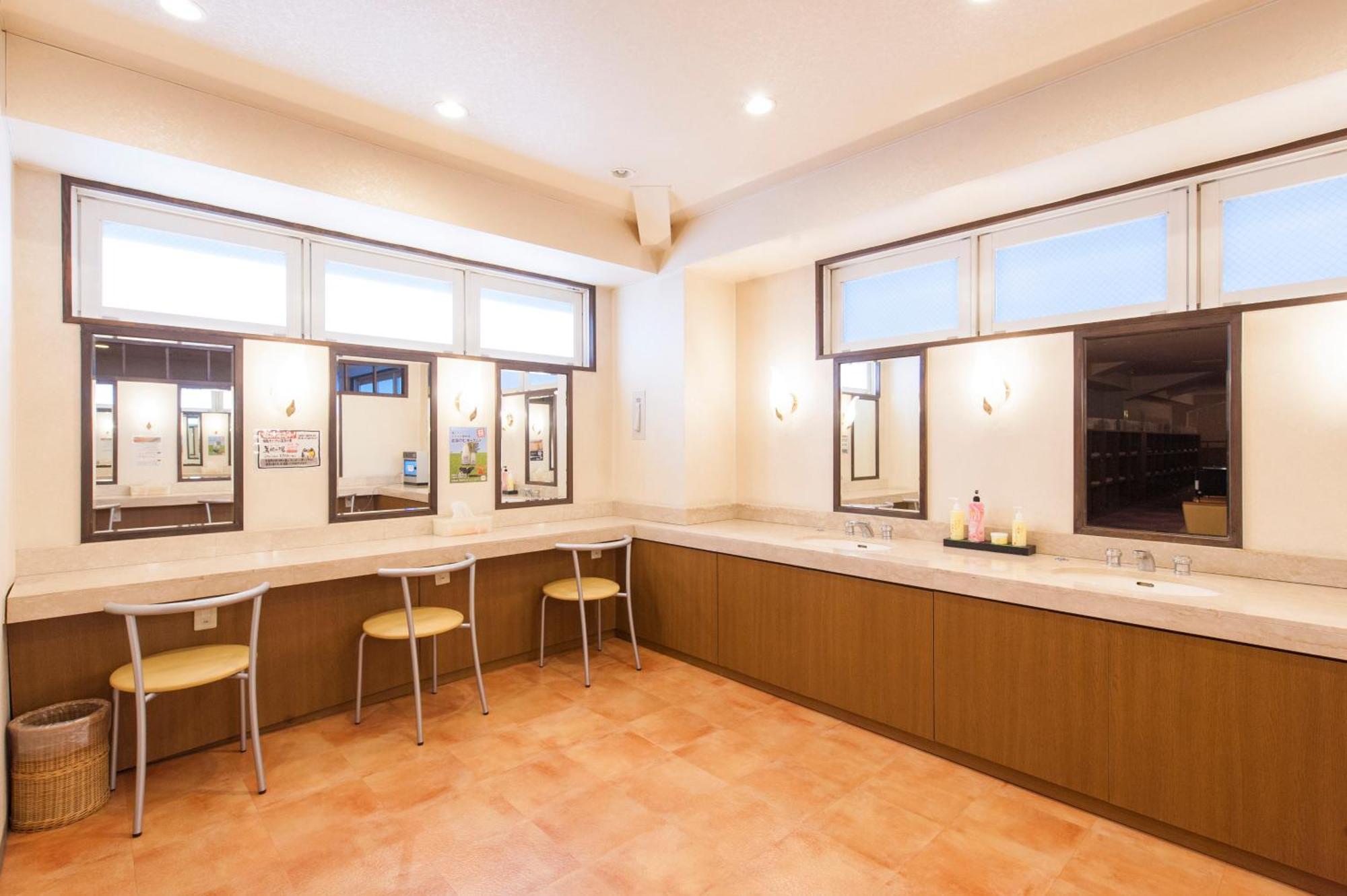 Hana Hotel Fukaya & Spa Esterno foto